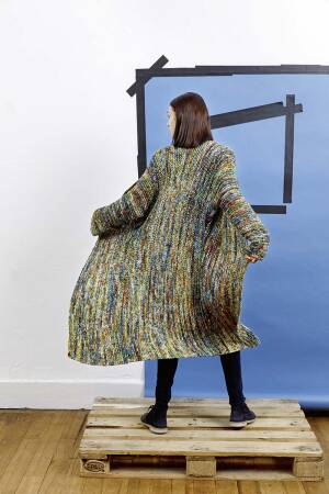 Knitting set Cardigan  with knitting instructions in garnwelt box