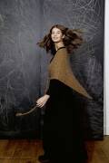 Knitting set Triangular Shawl  with knitting instructions in garnwelt box in size ca 80 x 120 cm