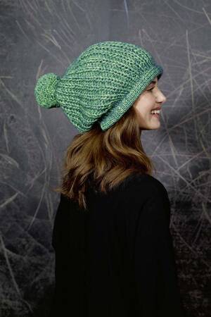 Knitting set Slouchy Hat  with knitting instructions in garnwelt box in size DG