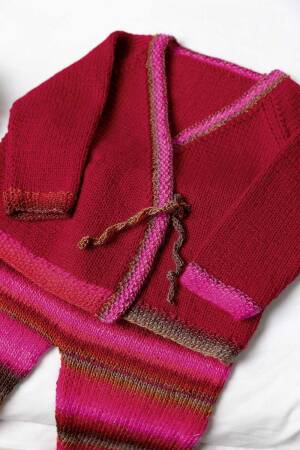 Strickset Wickeljacke Lang Yarns MERINO  BÉBÉ / MILLE COLORI BABY mit Anleitung in garnwelt-Box 62