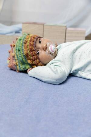 Strickset Mütze Lang Yarns MILLE COLORI BABY mit Anleitung in garnwelt-Box 36 cm
