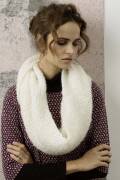 Strickset Möbiusschal Lang Yarns YARA mit Anleitung in garnwelt-Box