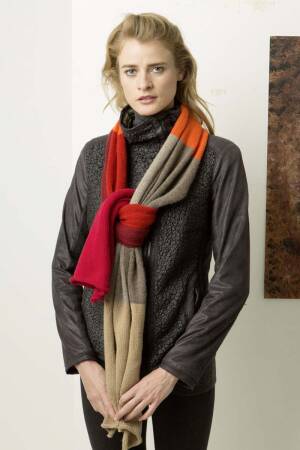Strickset Stola Lang Yarns CASHMERE PREMIUM mit Anleitung in garnwelt-Box ca 47 x 183 cm