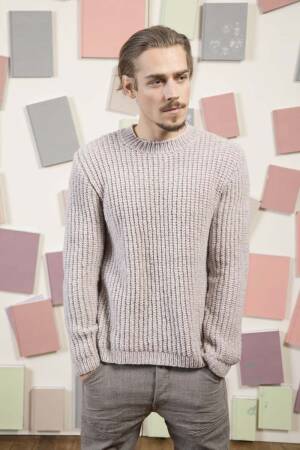 Knitting set Men sweater  with knitting instructions in garnwelt box