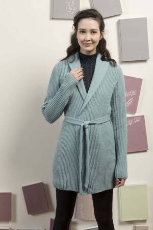 Knitting set Coat CASHMERE PREMIUM with knitting instructions in garnwelt box