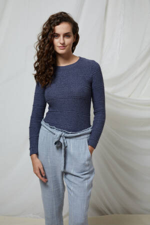Strickset Pullover Lang Yarns ASIA mit Anleitung in garnwelt-Box S