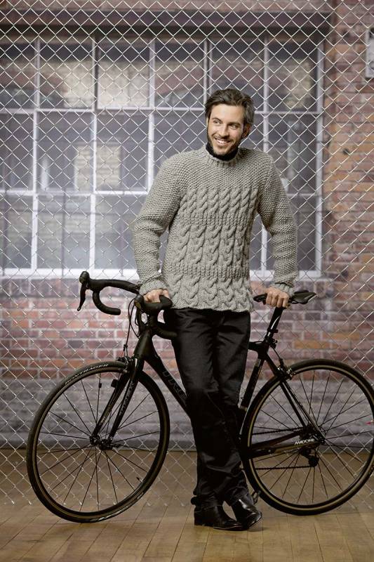 Knitting instructions Mens cable pullover  as download