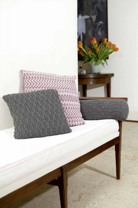 Knitting instructions Bolster cushion 215-17_02 LANGYARNS MERINO 150 as download