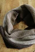 Knitting set Scarf  with knitting instructions in garnwelt box