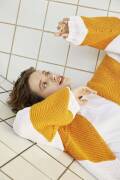 Knitting set Cardigan  with knitting instructions in garnwelt box