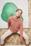 Knitting set Sweater  with knitting instructions in garnwelt box in size M