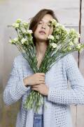 Knitting set Cardigan  with knitting instructions in garnwelt box in size S