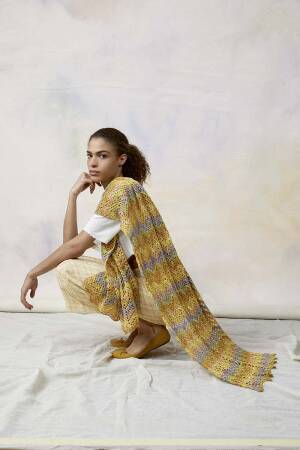 Knitting set Shawl LINELLO with knitting instructions in garnwelt box