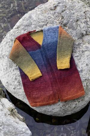 Strickset Cardigan Lang Yarns MERINO  DÉGRADÉ mit Anleitung in garnwelt-Box