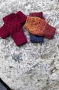 Knitting set Wrist warmers  with knitting instructions in garnwelt box in size ca 15 x 16 cm