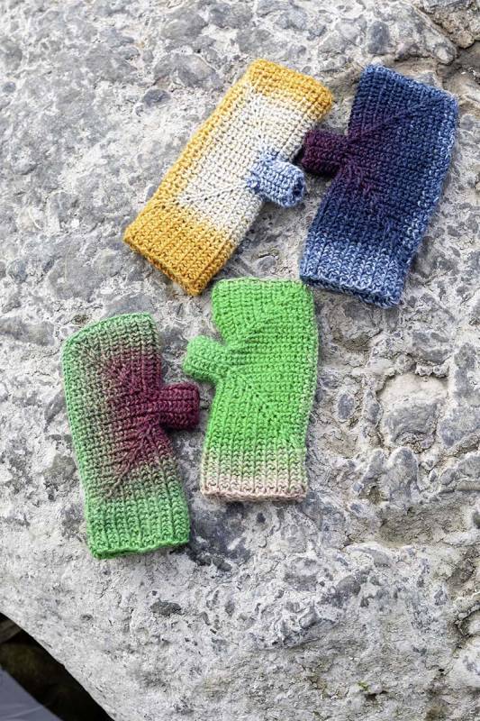 Knitting set Fingerless gloves MERINO 150 DGRAD with knitting instructions in garnwelt box