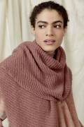 Knitting set Triangular shawl  with knitting instructions in garnwelt box in size ca 73 x 160 cm