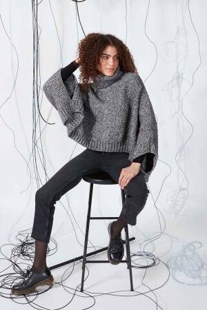 Strickset Cape Lang Yarns KRIS mit Anleitung in garnwelt-Box S-M