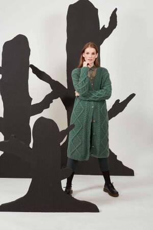 Knitting set Coat MALOU LIGHT with knitting instructions in garnwelt box