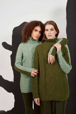 Knitting set Sweater  with knitting instructions in garnwelt box