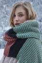 Strickset Shawl WAD WOOLADDICTS GLORY FROZEN WATERFALL mit Anleitung in garnwelt-Box