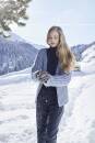 Strickset Cardigan WAD WOOLADDICTS FIRE ICY KISSES mit Anleitung in garnwelt-Box