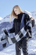 Knitting set Shawl  with knitting instructions in garnwelt box in size ca 24 x 190 cm