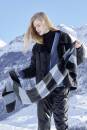 Knitting set Shawl  with knitting instructions in garnwelt box in size ca 24 x 190 cm