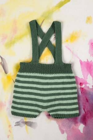 Strickset Kurze Trägerhose Lang Yarns BABY COTTON mit Anleitung in garnwelt-Box