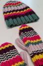 Knitting set Mittens, collar, hat  with knitting instructions in garnwelt box