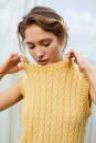 Knitting set Vest LIZA with knitting instructions in garnwelt box in size S