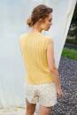 Knitting set Vest LIZA with knitting instructions in garnwelt box in size S