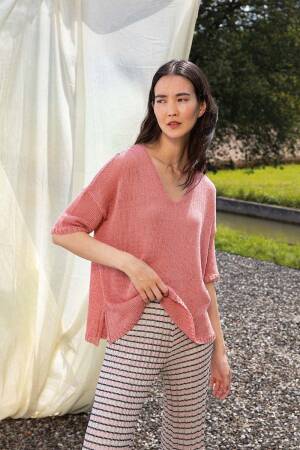 Knitting set Short-sleeved sweater CREALINO with knitting instructions in garnwelt box