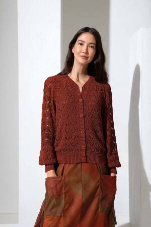 Knitting set Cardigan  with knitting instructions in garnwelt box