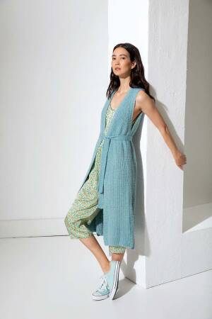 Strickset Lange Weste Lang Yarns AURA mit Anleitung in garnwelt-Box