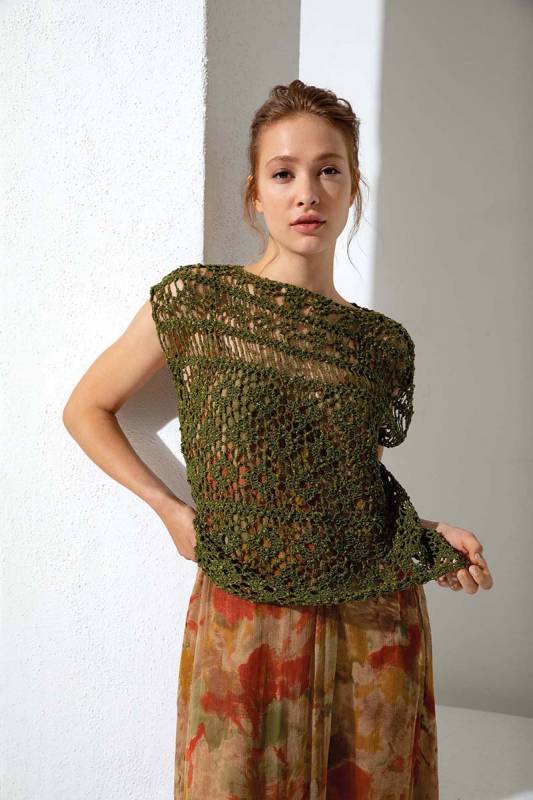 Knitting set Top  with knitting instructions in garnwelt box in size S-M