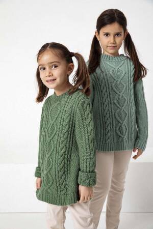 Knitting set Sweater ATLANTIS with knitting instructions in garnwelt box