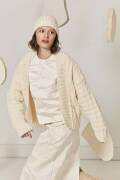 Knitting set Cardigan  with knitting instructions in garnwelt box