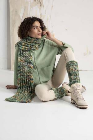 Knitting set Scarf  with knitting instructions in garnwelt box in size ca 32 x 190 cm