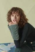 Knitting set Wristwarmers  with knitting instructions in garnwelt box