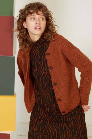 Knitting set Jacket  with knitting instructions in garnwelt box in size S