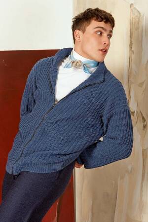 Knitting set Mens cardigan MERINO 150 with knitting instructions in garnwelt box in size L