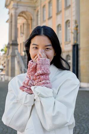 Strickset Fingerlinge Lang YarnsSNOWFLAKE mit Anleitung in garnwelt-Box
