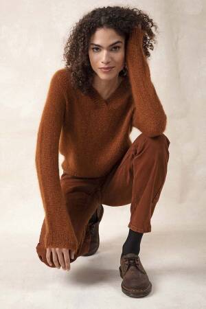 Strickset V-Pullover Top Down Lang Yarns LACE LAME mit Anleitung in garnwelt-Box