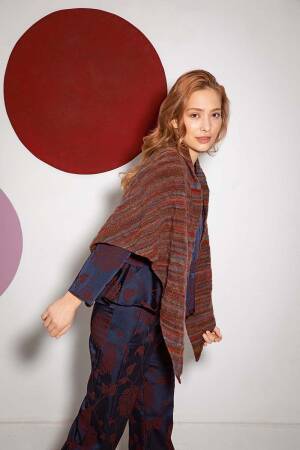 Strickset Dreiecktuch Lang Yarns REINA mit Anleitung in garnwelt-Box