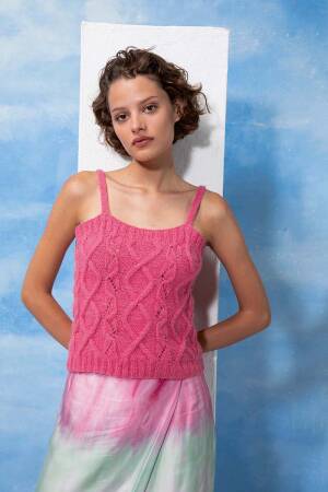 Knitting set Top  with knitting instructions in garnwelt box in size S
