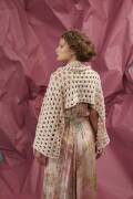 Knitting set Capelet  with knitting instructions in garnwelt box in size S-M