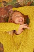 Knitting set Sweater PRIDE with knitting instructions in garnwelt box in size L-XL
