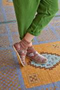 Strickset Socks WADWOOLADDICTSFOOTPRINTS BEACH LIFE mit Anleitung in garnwelt-Box