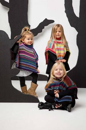 Strickset Poncho Lang Yarns Mille Colori Baby mit Anleitung in garnwelt-Box